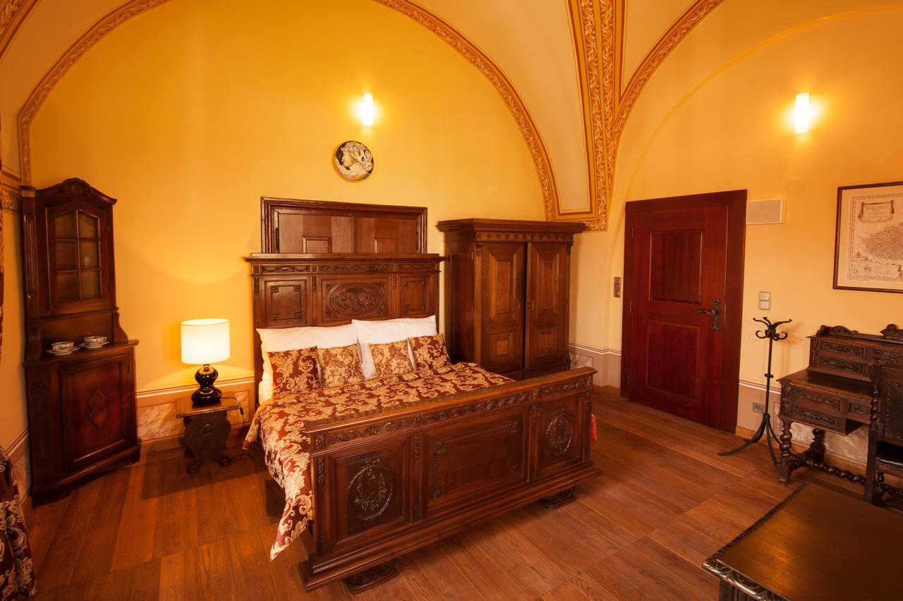 Hotel Zamek Valec Vladislav Экстерьер фото