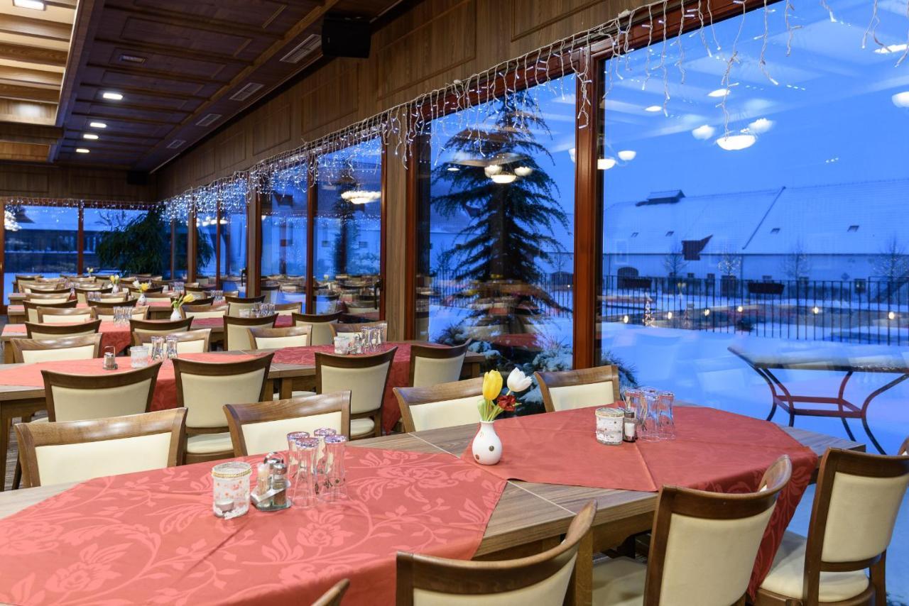 Hotel Zamek Valec Vladislav Экстерьер фото